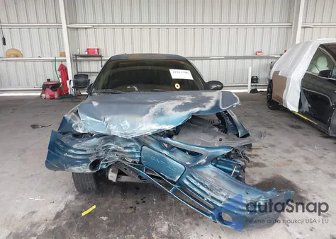 2002 Pontiac Grand Am Se1 z USA, uszkodzony, nr VIN 1G2NF52F22C175245